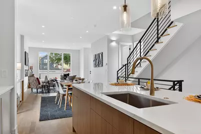 1728 N Sawyer Avenue #A, Chicago, IL 60647 - Photo 10