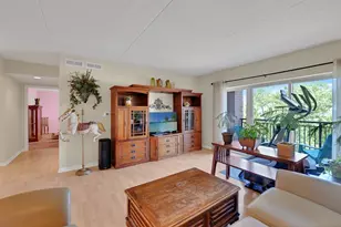 635 Perrie Dr, Elk Grove Village, IL 60007 - Photo 4