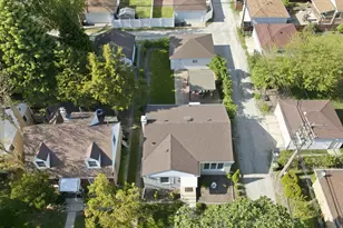5216 Arcadia Ave, Skokie, IL 60077 - Photo 6