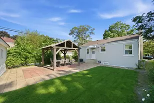 5216 Arcadia Ave, Skokie, IL 60077 - Photo 10