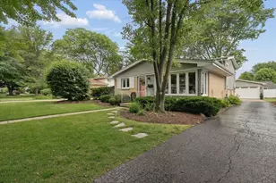 314 Drake St, Libertyville, IL 60048 - Photo 2