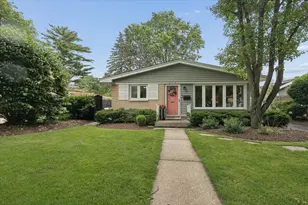 314 Drake St, Libertyville, IL 60048 - Photo 1