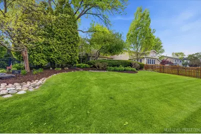 530 Olesen Drive, Naperville, IL 60540 - Photo 2