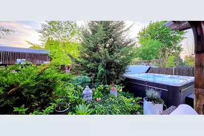 3902 N Galesburg Avenue, Arlington Heights, IL 60004 - Photo 32