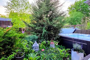 3902 N Galesburg Ave, Arlington Heights, IL 60004 - Photo 32