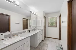 105 Fresno Ct, Naperville, IL 60540 - Photo 24
