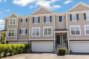 2255 Hudson Cir, Aurora, IL 60502 - Photo 2