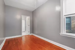 8810 S Racine Ave, Chicago, IL 60620 - Photo 10