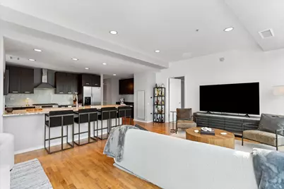 240 E Illinois Street #2401, Chicago, IL 60611 - Photo 8