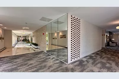 3950 N Lake Shore Drive #1207, Chicago, IL 60613 - Photo 6