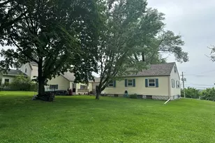 626 N 4th St, Savanna, IL 61074 - Photo 4