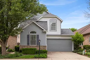 1610 Astor Ave, Oakbrook Terrace, IL 60181 - Photo 1