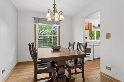 1318 Nantucket Court, Carol Stream, IL 60188 - Photo 6