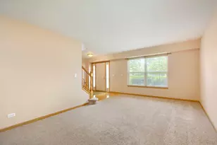9762 Bennington Dr, Huntley, IL 60142 - Photo 4