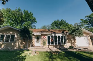9425 Margail Ave, Des Plaines, IL 60016 - Photo 1