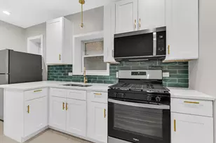 8042 S Champlain Ave, Chicago, IL 60619 - Photo 16