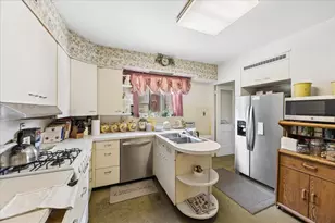 935 Monroe Ave, River Forest, IL 60305 - Photo 14