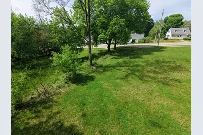 408 Barrington Avenue, East Dundee, IL 60118 - Photo 4