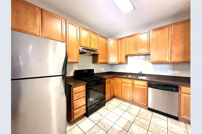 5439 N Broadway Street #3, Chicago, IL 60640 - Photo 2