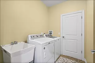 1907 Lynn Cir, Libertyville, IL 60048 - Photo 24