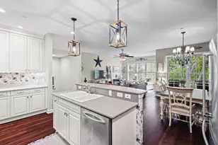 1907 Lynn Cir, Libertyville, IL 60048 - Photo 4