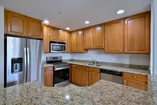 855 E 22nd St, Lombard, IL 60148 - Photo 8