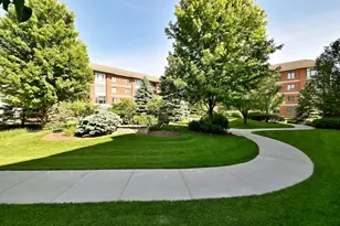 855 E 22nd St, Lombard, IL 60148 - Photo 22