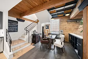 811 W Aldine Ave, Chicago, IL 60657 - Photo 16