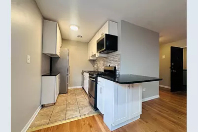 541 W Oakdale Avenue #314, Chicago, IL 60657 - Photo 2