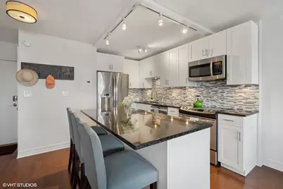 2930 N Sheridan Road #1609, Chicago, IL 60657 - Photo 4