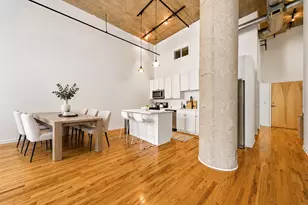 758 N Larrabee St, Chicago, IL 60654 - Photo 6