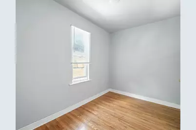 307 E 136th Place, Chicago, IL 60827 - Photo 6