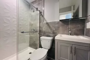 541 W Oakdale Ave, Chicago, IL 60657 - Photo 6