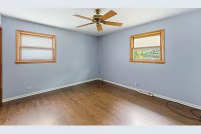 565 Eletson Drive, Crystal Lake, IL 60014 - Photo 12