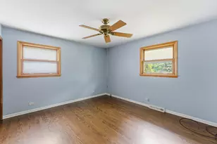 565 Eletson Dr, Crystal Lake, IL 60014 - Photo 12