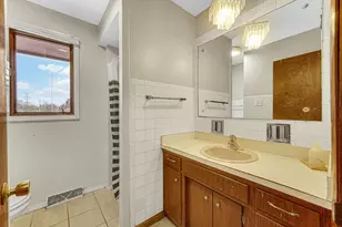 463 Orchard Ln, Beecher, IL 60401 - Photo 8