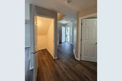 675 Fieldcrest Drive #B, South Elgin, IL 60177 - Photo 6