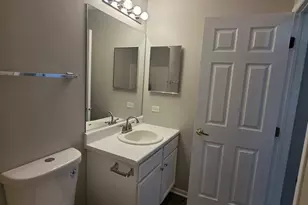 675 Fieldcrest Dr, South Elgin, IL 60177 - Photo 26