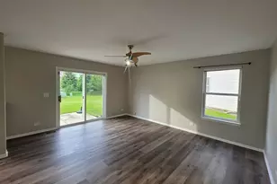675 Fieldcrest Dr, South Elgin, IL 60177 - Photo 10