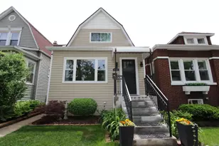 4719 W Warwick Ave, Chicago, IL 60641 - Photo 1