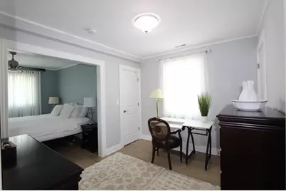 4719 W Warwick Avenue, Chicago, IL 60641 - Photo 14
