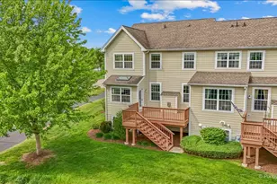 1131 Falcon Ridge Dr, Elgin, IL 60124 - Photo 10