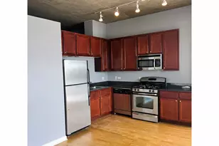 1122 W Catalpa Ave, Chicago, IL 60640 - Photo 2