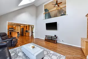 581 Tanager Ln, West Chicago, IL 60185 - Photo 10