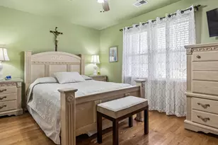 5326 S Nagle Ave, Chicago, IL 60638 - Photo 8