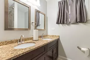 2511 Highland Ave, Berwyn, IL 60402 - Photo 10