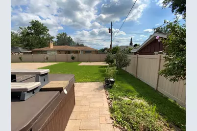 378 Oakwood Drive, Crete, IL 60417 - Photo 8