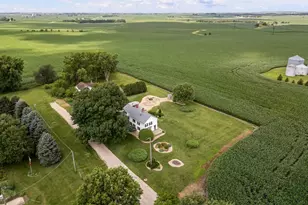 500 Vernon St, Woosung, IL 61091 - Photo 2