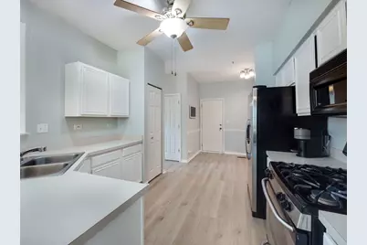 831 Stuarts Drive #831, Saint Charles, IL 60174 - Photo 6