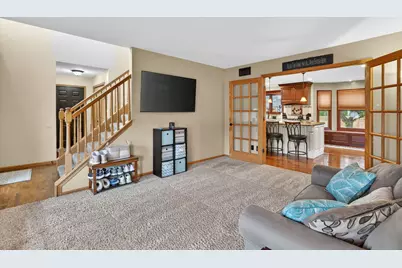 929 Churchill Drive, Plano, IL 60545 - Photo 4